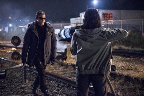 CW-The-Flash-Wentworth-Miller-Carlos-Valdés