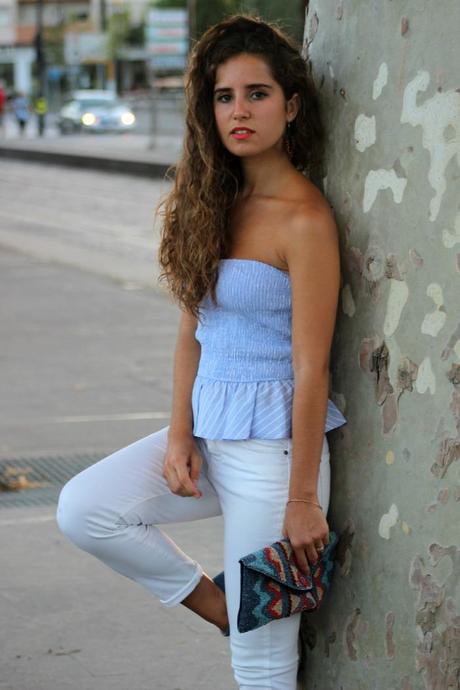 ONE TOP, TWO LOOKS ONE TOP, TWO LOOKS