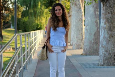 ONE TOP, TWO LOOKS ONE TOP, TWO LOOKS