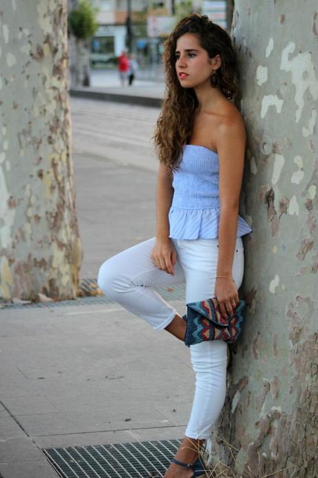 ONE TOP, TWO LOOKS ONE TOP, TWO LOOKS