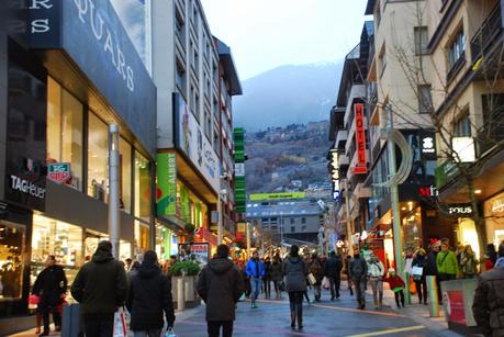 ANDORRA LA VELLA Y SANTUARIO DE MERITXELL