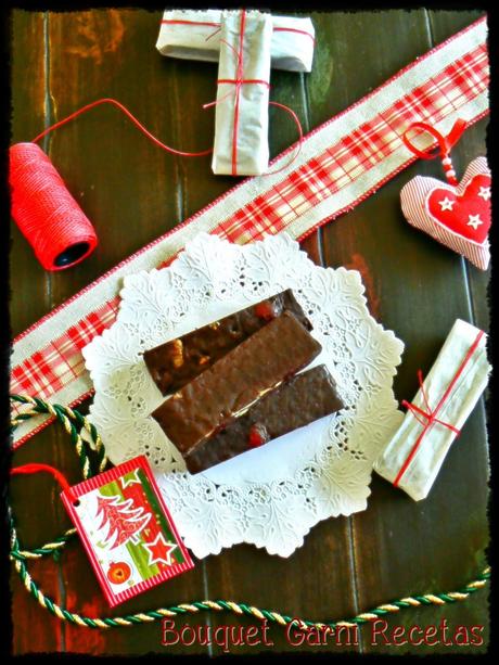 Receta de Navidad. Turrón blando de chocolate, nueces y cerezas