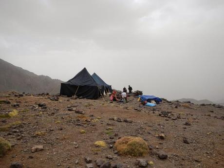 Collado de Aazib Tzikerte. Alto Atlas marroquí Collado de Aazib Tzikerte. Alto Atlas marroquí