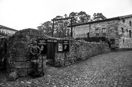 Santillana en blancos, negros y sepias