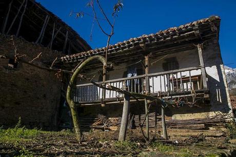 Mogrovejo, bajo los Picos Mogrovejo, Cantabria