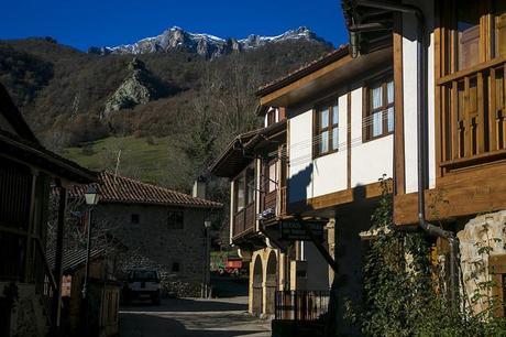 Mogrovejo, bajo los Picos Mogrovejo, Cantabria