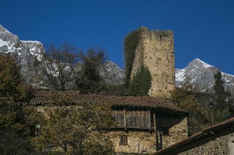Mogrovejo, bajo los Picos Mogrovejo, Cantabria