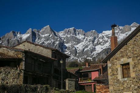 Mogrovejo, bajo los Picos Mogrovejo, Cantabria