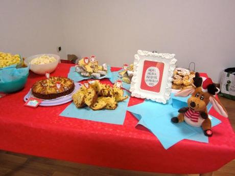 La función de Navidad de la piccola y la fiesta fiesta papa noel