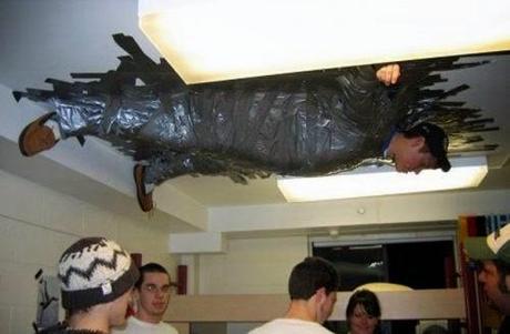 NOVATADAS E INOCENTADAS NOVATADAS E INOCENTADAS