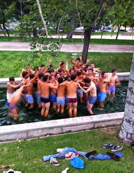 NOVATADAS E INOCENTADAS NOVATADAS E INOCENTADAS