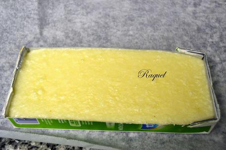 Turrón de Coco con Chocolate Negro y Bombones Turrón de Coco con Chocolate Negro y Bombones