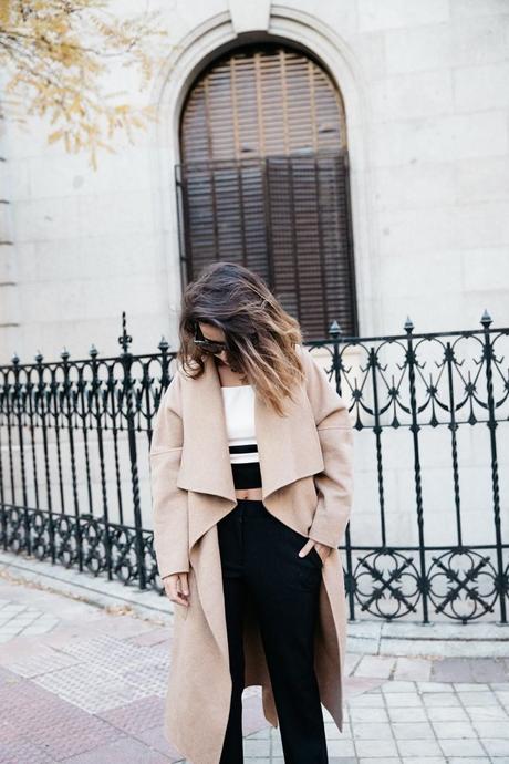 BARDOT TOP Bardot_Top-Stripes-Purificacion_Garcia_Trousers-Camel_Coat-Outfit-Street_Style-Collage_Vintage-35