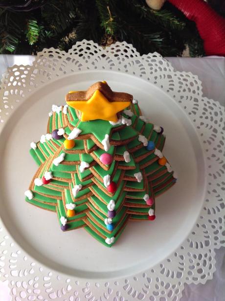 Árbol de Navidad de galletas para hacer con los más peques Árbol de Navidad de galletas para hacer con los más peques