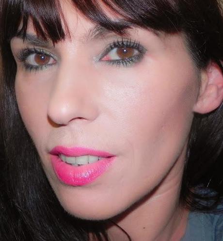 Inspiración fiestas: Imperial Green (look, outfit y manicura) Inspiración fiestas: Imperial Green (look, outfit y manicura)