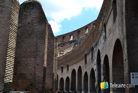 El Coliseo era multicolor los corredores del coliseo