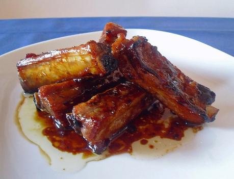 COSTILLA DE CERDO EN ADOBO COSTILLA DE CERDO EN ADOBO