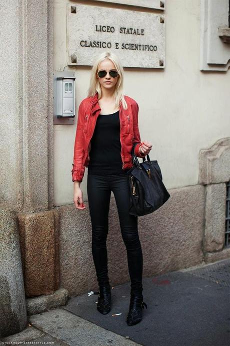 STREET STYLE INSPIRATION; THE RED TOUCH.-