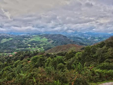 Travesia al pico Hibeo (de la Rebollada a Ardisana) Travesia al pico Hibeo (de la Rebollada a Ardisana)