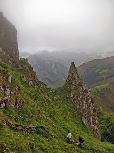 Travesia al pico Hibeo (de la Rebollada a Ardisana) Travesia al pico Hibeo (de la Rebollada a Ardisana)