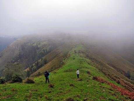 Travesia al pico Hibeo (de la Rebollada a Ardisana) Travesia al pico Hibeo (de la Rebollada a Ardisana)