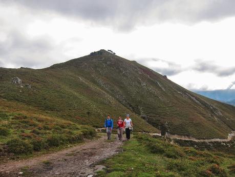 Travesia al pico Hibeo (de la Rebollada a Ardisana) Travesia al pico Hibeo (de la Rebollada a Ardisana)