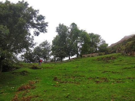 Travesia al pico Hibeo (de la Rebollada a Ardisana) Travesia al pico Hibeo (de la Rebollada a Ardisana)