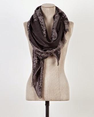 Foulares, bufandas y cuellos Foulares, bufandas y cuellos