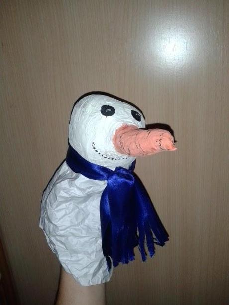 Títeres caseros con papel encolado Títeres caseros con papel encolado