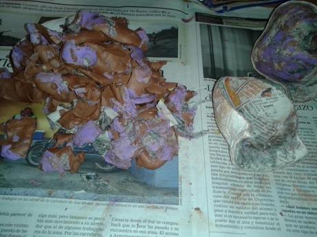 Títeres caseros con papel encolado Títeres caseros con papel encolado