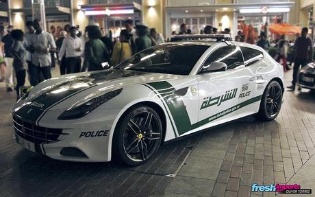 Police Ferrari FF