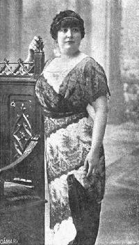 Una escritora llamada Colombine, Carmen de Burgos (1867-1932)