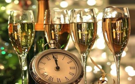 ¡Feliz año nuevo! nochevieja, champán, reloj