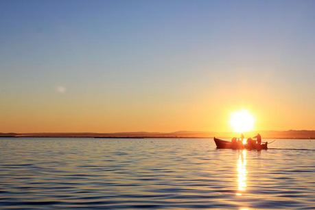 Camel coat and Michael Kors tote bag Image and video hosting by TinyPic