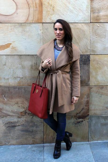 Camel coat and Michael Kors tote bag Image and video hosting by TinyPic