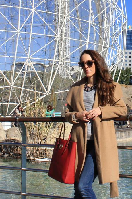 Camel coat and Michael Kors tote bag Image and video hosting by TinyPic