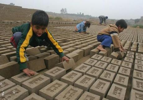 El trabajo infantil debe ser erradicado de la práctica empresarial