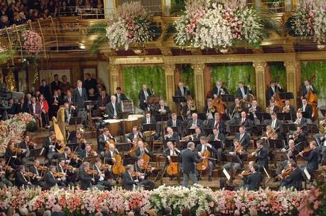 Concierto de Año Nuevo. Femenino desigual Concierto de Año Nuevo. Femenino desigual