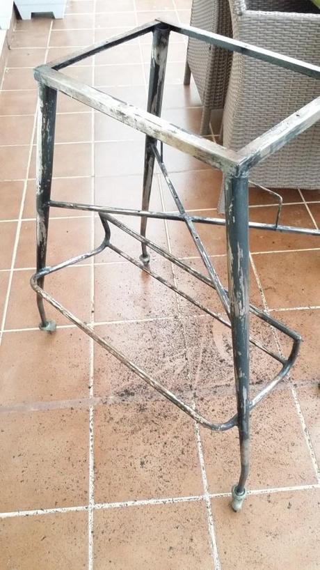 DIY – Mueble de tele de casi 50 años convertido en bonito aparador 6