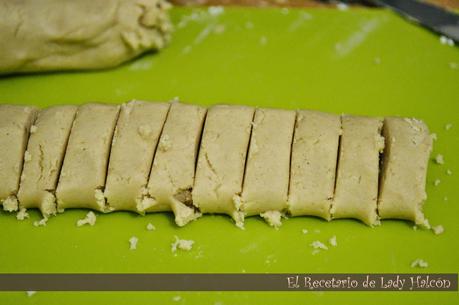 Polvorones caseros para celebrar el año nuevo Polvorones caseros para celebrar el año nuevo