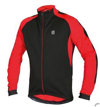 La marca de prendas deportivas Altura te ofrece sus prendas Raceline LS y Progel para uso durante la temporada invernal Maillot 3