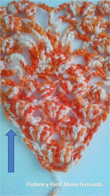 Motivo de triángulo dentro de triángulo con araña a crochet. Pastilla para hacer un chall tejido (Crocheted triangle inside a triangle with spider motive to make a shawl) Motivo de triángulo dentro de triángulo con araña a crochet. Pastilla para hacer un chall tejido (Crocheted triangle inside a triangle with spider motive to make a shawl)