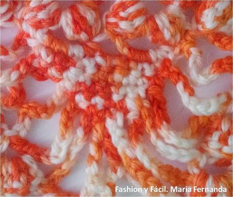 Motivo de triángulo dentro de triángulo con araña a crochet. Pastilla para hacer un chall tejido (Crocheted triangle inside a triangle with spider motive to make a shawl) Motivo de triángulo dentro de triángulo con araña a crochet. Pastilla para hacer un chall tejido (Crocheted triangle inside a triangle with spider motive to make a shawl)