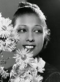 Espiando desde el escenario, Josephine Baker (1906-1975)