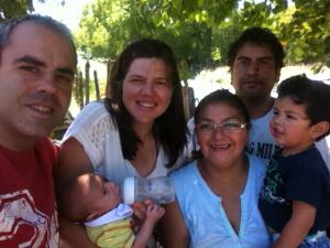 familia de Alejandro en Coñaripe