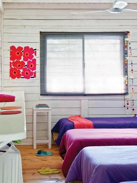 UN REFUGIO... EN LA ORILLA DEL AGUA UN REFUGIO... EN LA ORILLA DEL AGUA