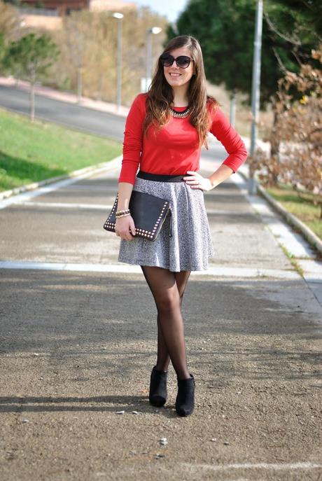 Mis looks... Lady in Red Mis looks... Lady in Red