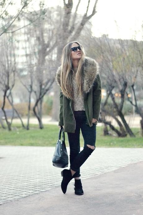 GREEN COAT IN PALO ALTO MARKET