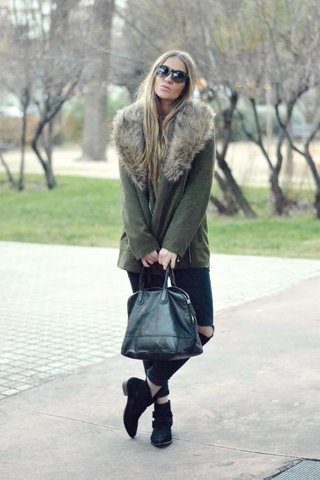 GREEN COAT IN PALO ALTO MARKET