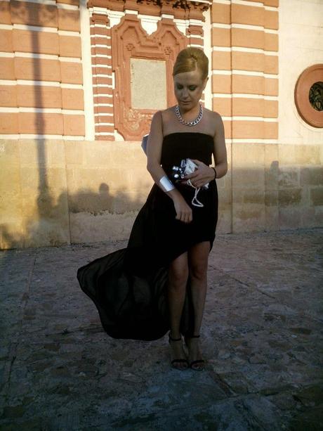 El dilema de asistir a una boda....El vestido El dilema de asistir a una boda....El vestido